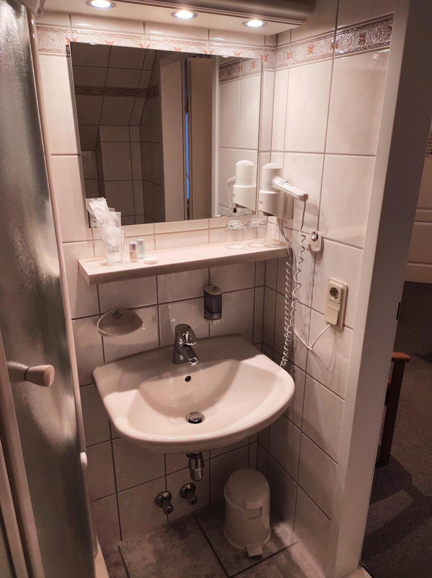 Hotel Weinhof Gross Mackenstedt Stuhr Rom bilde