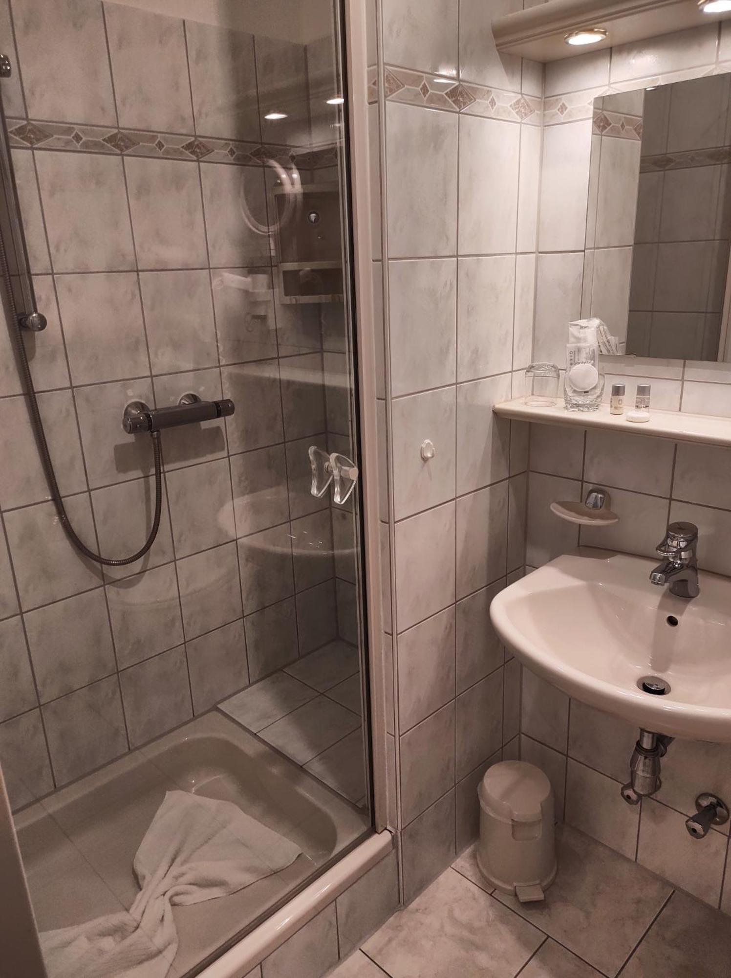Hotel Weinhof Gross Mackenstedt Stuhr Rom bilde